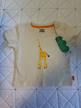 Cream Short-Sleeve Giraffe Tee for Kids